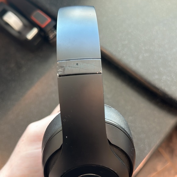 Beats Studio3 Over-Ear Noise Canceling Bluetooth Wireless Headphones Color Black - Picture 6 of 6